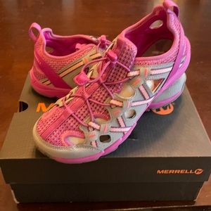 New! Girls Merrell shoes